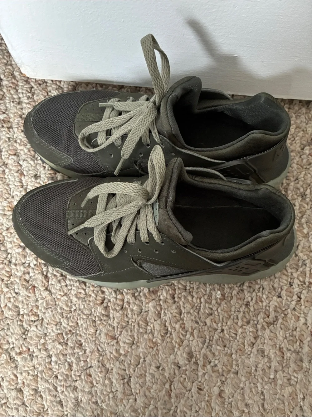 Nike Kids Olive Green and Dark Green Lace-Up Sneakers